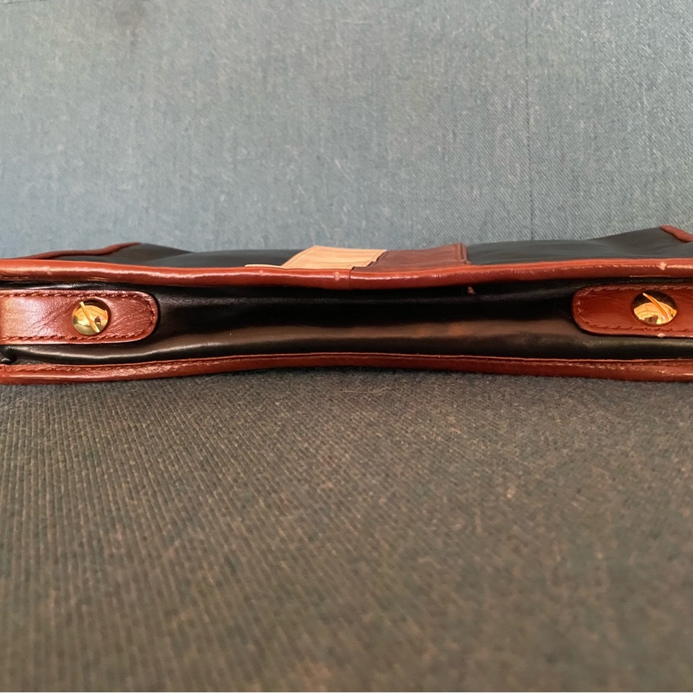 L.A.M.B clutch - Picture 3 of 8